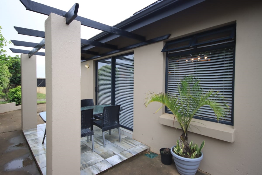 To Let  Bedroom Property for Rent in Kidds Beach Eastern Cape